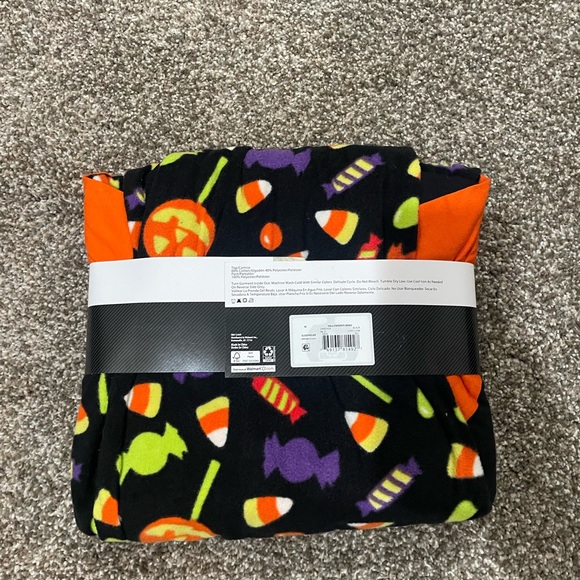 🆕 Celebrate! Halloween 2 Pc Pajamas - Picture 3 of 8